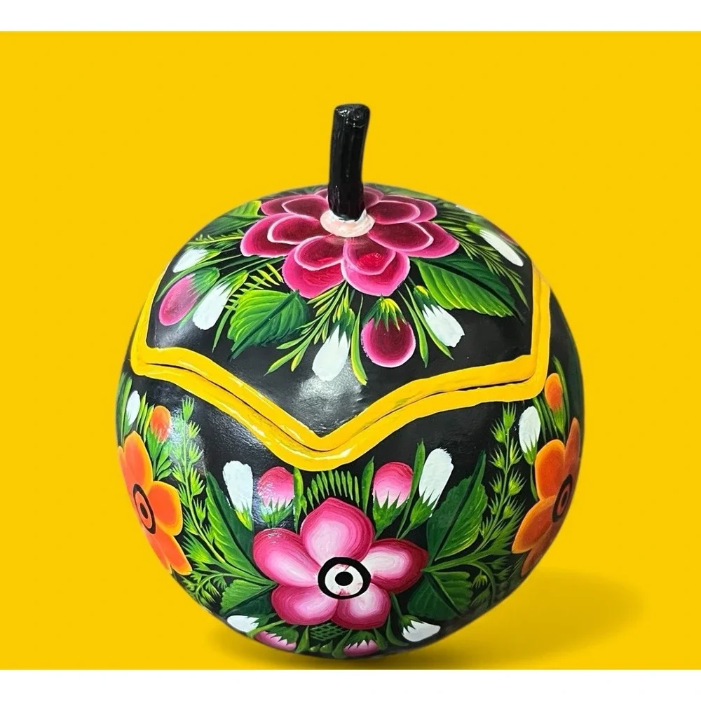 Gourd Trinket Box Bright‎ Hand Painted Handmade Floral Flowers Folk Art Mexican